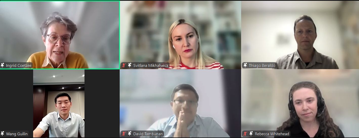 Capture d'écran des intervenants du webinaire UrbanShift "Nature - Tourisme positif : Le leadership local pour équilibrer la conservation et la croissance économique".