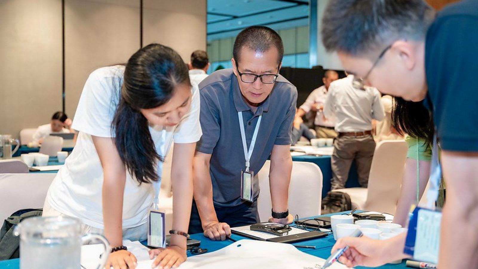 participants à l'académie de la ville de chine
