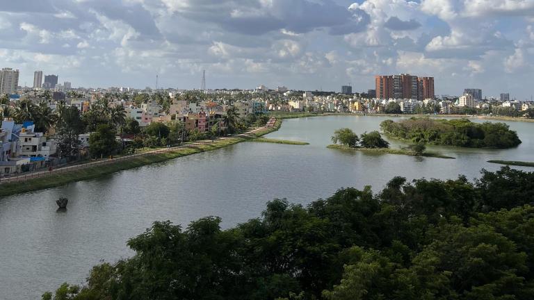 vue d'un lac à chennai